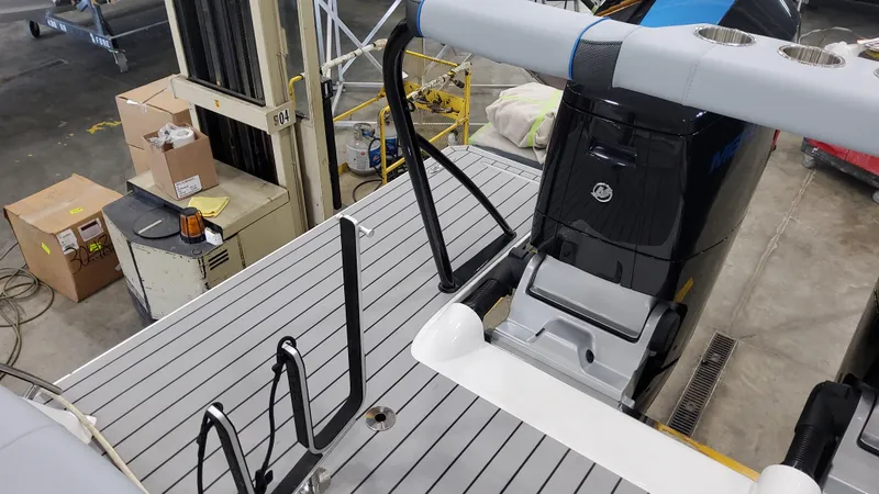 Slide: The Image of Formula 380 Super Sport Crossover OB 2025 - 65