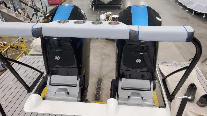 Slide: The Image of Formula 380 Super Sport Crossover OB 2025 - 66