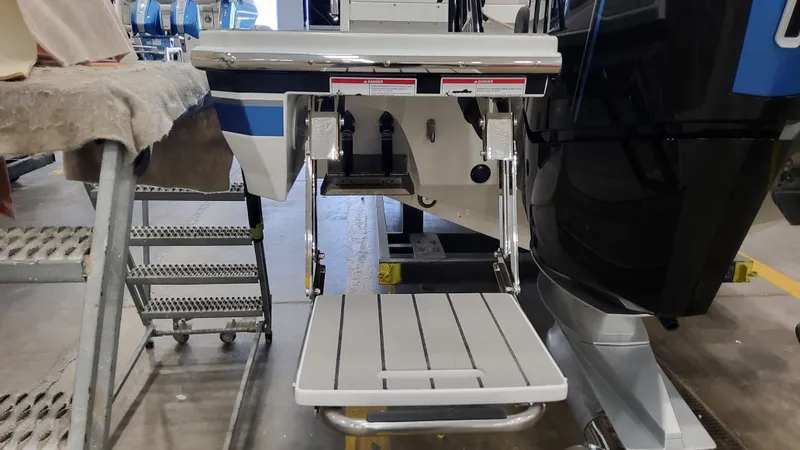 Slide: The Image of Formula 380 Super Sport Crossover OB 2025 - 68