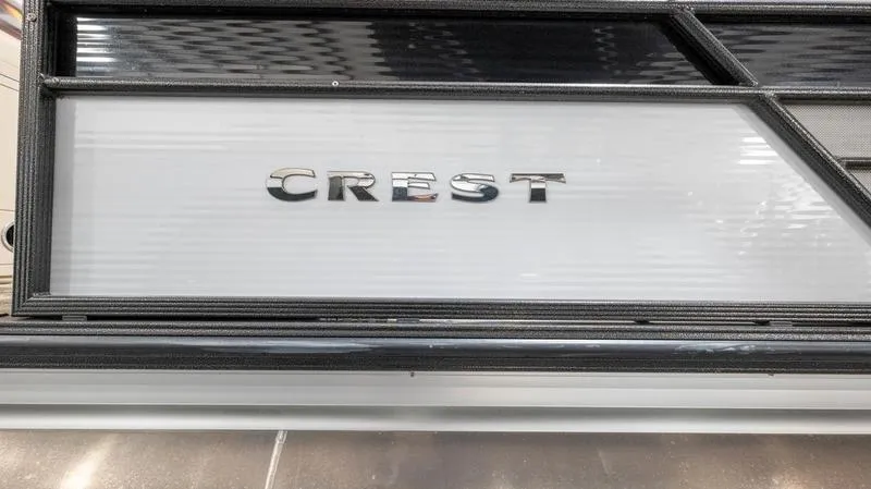 Slide: The Image of 2021 Crest Classic Platinum 220 SLSC boat logo. - 12