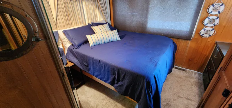 Slide: The Image of Gibson 50 Cabin Yacht 1993 - 64