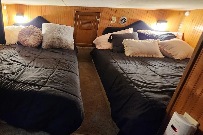 Slide: The Image of Gibson 50 Cabin Yacht 1993 - 74