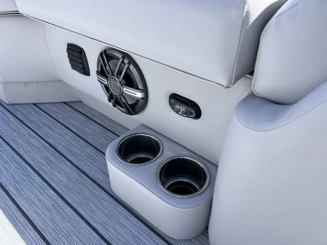 Slide: The Image of SunCatcher Select 322RC 2024 - 11