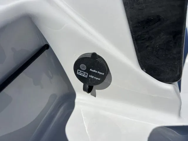 Slide: The Image of SunCatcher Select 322RC 2024 - 12