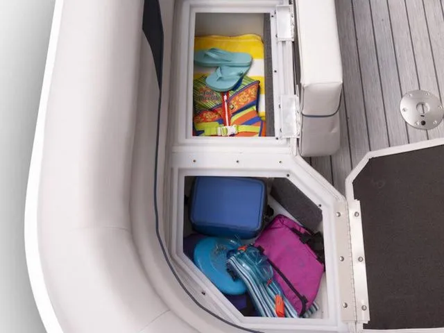 Slide: The Image of SunCatcher Select 322RC 2024 - 23