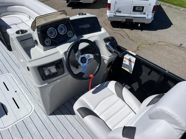 Slide: The Image of SunCatcher Select 322RC 2024 - 9