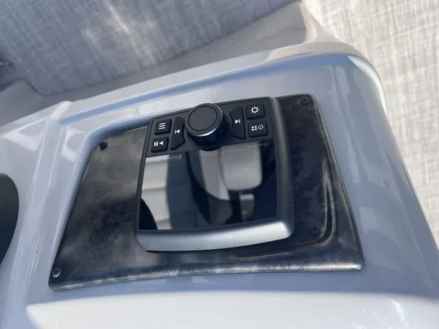 Slide: The Image of SunCatcher Select 16C 2024 - 8