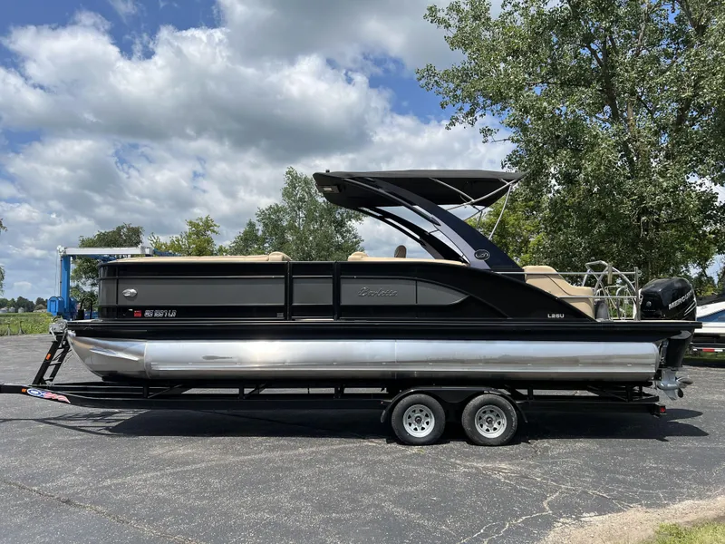 Slide: The Image of Image 6 - 6