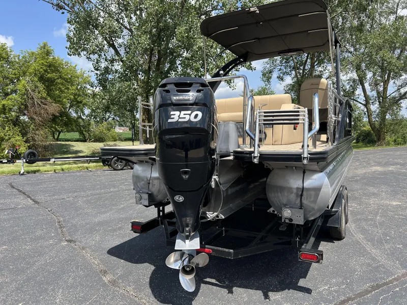 Slide: The Image of Image 9 - 9