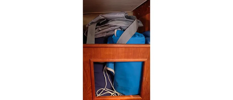 Slide: The Image of Sceptre 36 Athena 1980 - 106