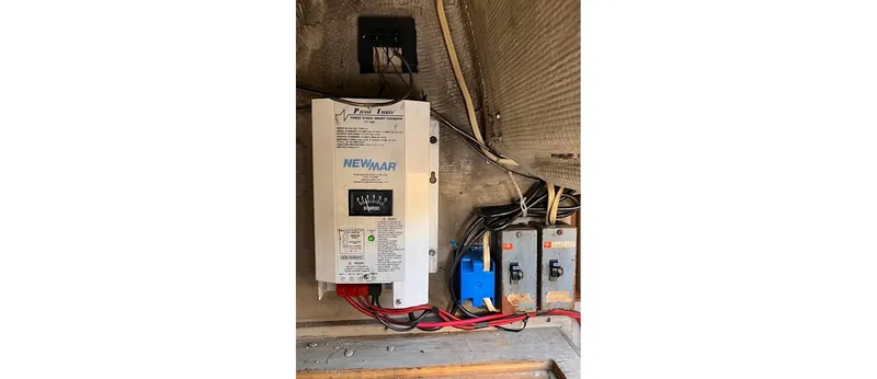 Slide: The Image of Sceptre 36 Athena 1980 - 117