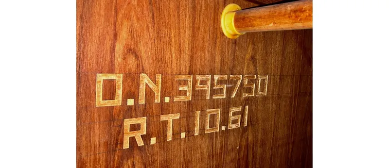 Slide: The Image of Sceptre 36 Athena 1980 - 126