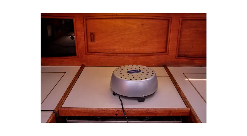 Slide: The Image of Sceptre 36 Athena 1980 - 51