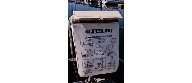 Slide: The Image of Sceptre 36 Athena 1980 - 65