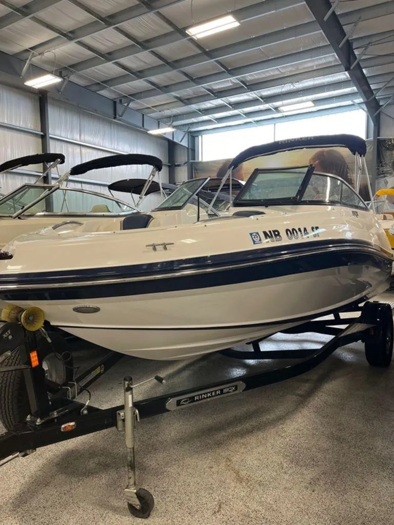 Slide: The Image of Rinker 19QX BR 2018 - 1