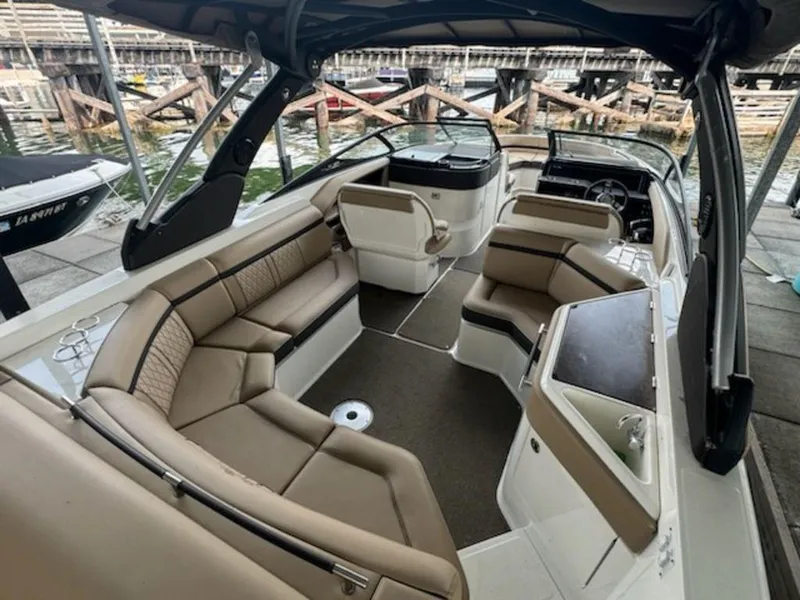 Slide: The Image of Sea Ray SLX 310 2017 - 3