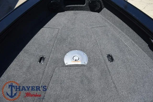 Slide: The Image of Lund 1775 Crossover XS Sport 2025 - 17