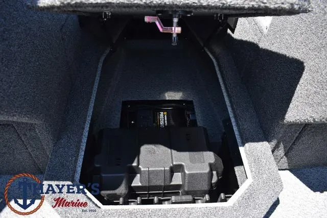 Slide: The Image of Lund 1775 Crossover XS Sport 2025 - 24