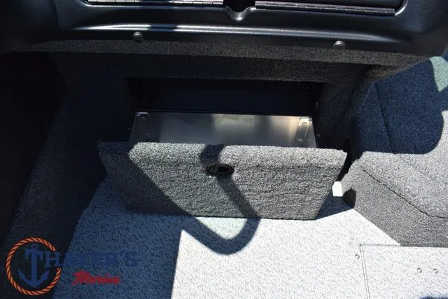 Slide: The Image of Lund 1775 Crossover XS Sport 2025 - 29