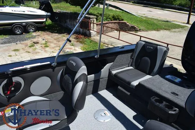 Slide: The Image of Lund 1775 Crossover XS Sport 2025 - 32