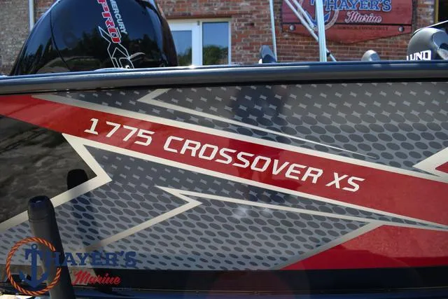 Slide: The Image of Lund 1775 Crossover XS Sport 2025 - 4