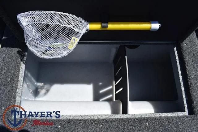 Slide: The Image of Lund 1775 Crossover XS Sport 2025 - 42