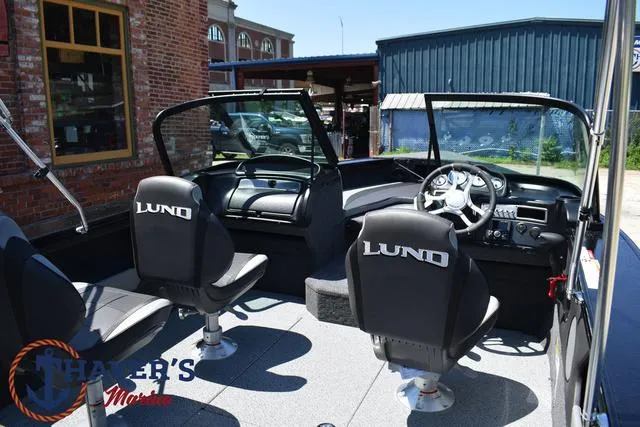 Slide: The Image of Lund 1775 Crossover XS Sport 2025 - 44