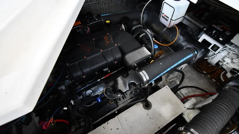 Slide: The Image of Cruisers Yachts 3870 Express 1998 - 57