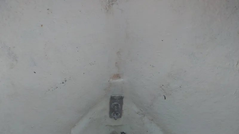 Slide: The Image of Interior detail of a 2021 Wellcraft 202 Fisherman boat. - 31