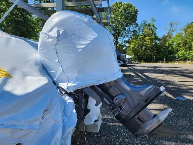 Slide: The Image of Hurricane SunDeck 187 OB 2023 - 10