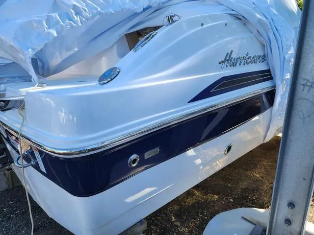 Slide: The Image of Hurricane SunDeck 187 OB 2023 - 12