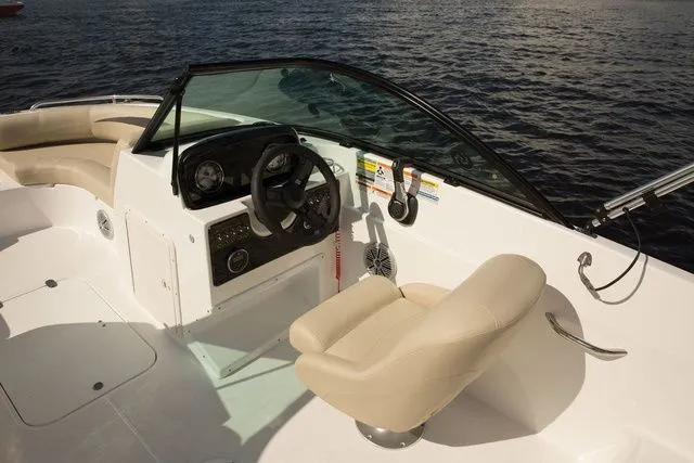 Slide: The Image of Hurricane SunDeck 187 OB 2023 - 28