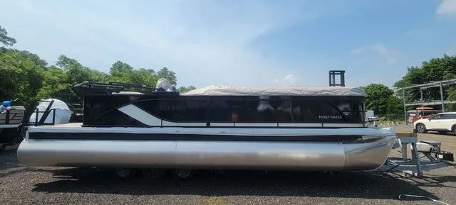 Slide: The Image of Godfrey Sweetwater 2286 C 2024 - 14