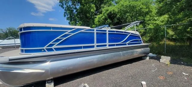 Slide: The Image of Godfrey Monaco 235 C 2023 - 16