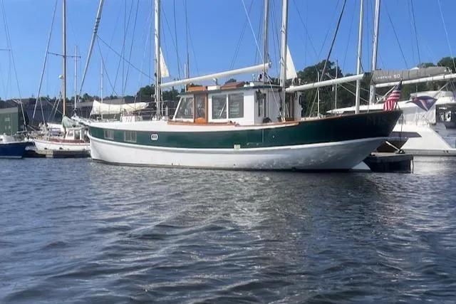 Slide: The Image of Custom Bolger PH Shoal-draft Ketch 1996 - 85