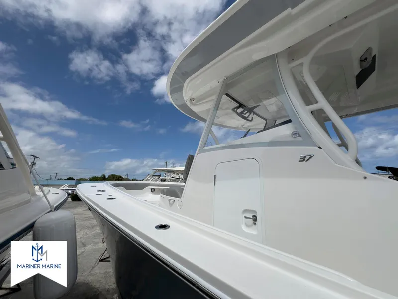 Slide: The Image of Regulator Marine 37 2024 - 50