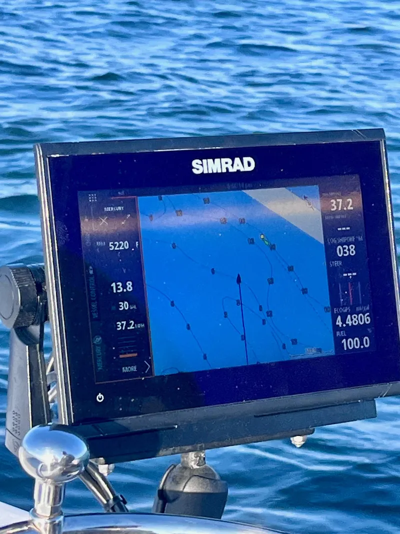 Slide: The Image of Dolphin Shipoke-Green HE 1979 - 19