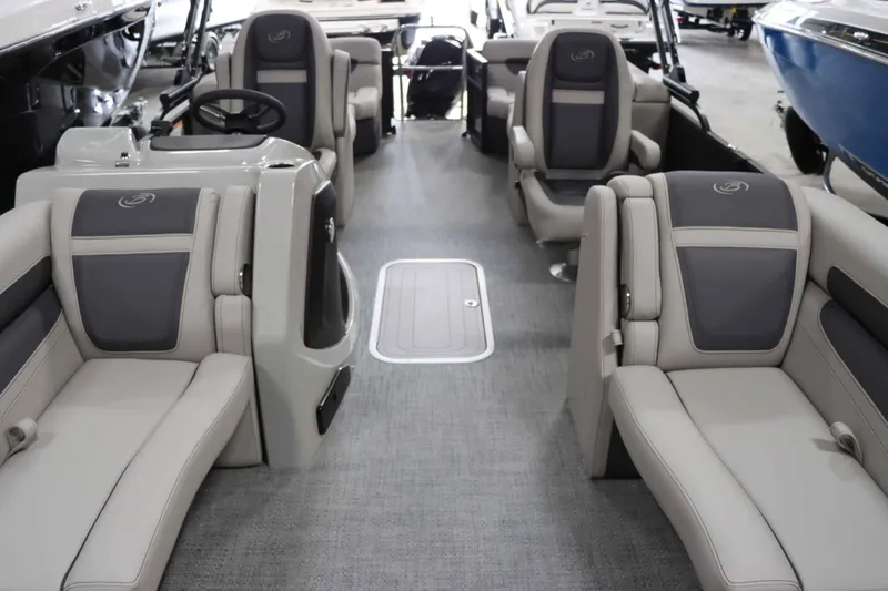 Slide: The Image of Barletta Cabrio 22QC 2025 - 17