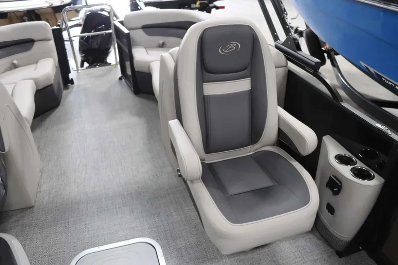 Slide: The Image of Barletta Cabrio 22QC 2025 - 21