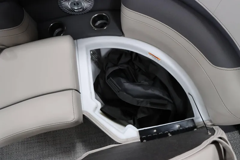 Slide: The Image of Barletta Cabrio 22QC 2025 - 22