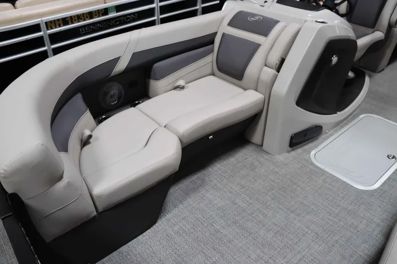 Slide: The Image of Barletta CABRIO 20QC 2025 - 10