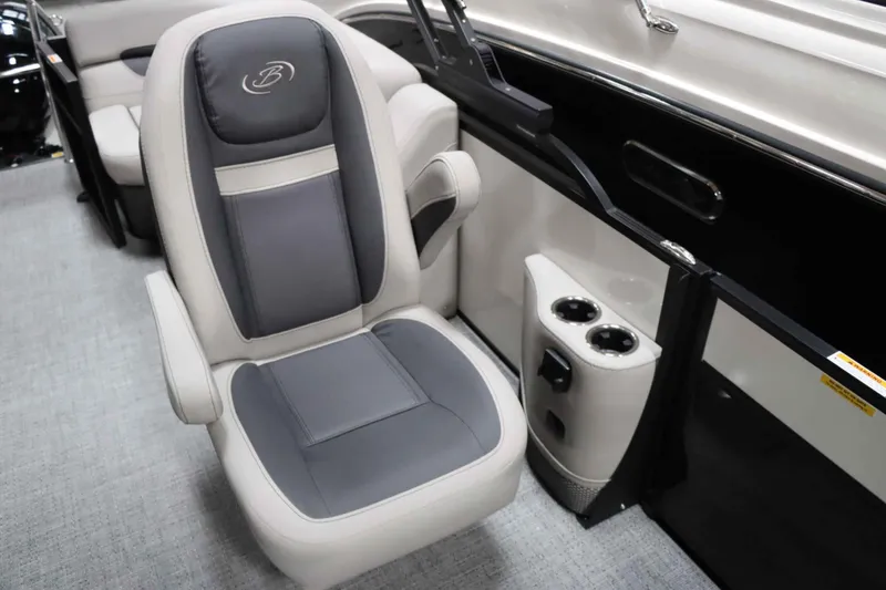 Slide: The Image of Barletta CABRIO 20QC 2025 - 14