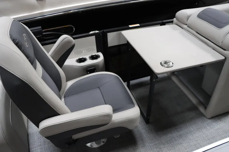 Slide: The Image of Barletta CABRIO 20QC 2025 - 17