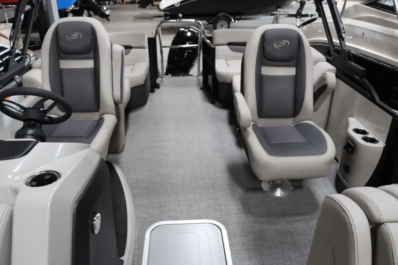 Slide: The Image of Barletta CABRIO 20QC 2025 - 6