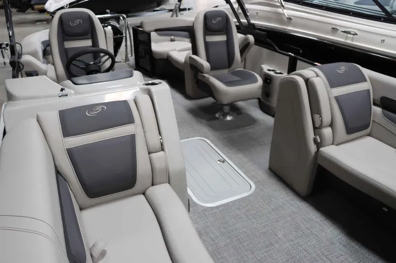 Slide: The Image of Barletta CABRIO 20QC 2025 - 8