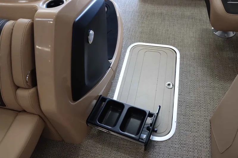 Slide: The Image of Barletta Cabrio 20UC 2025 - 15