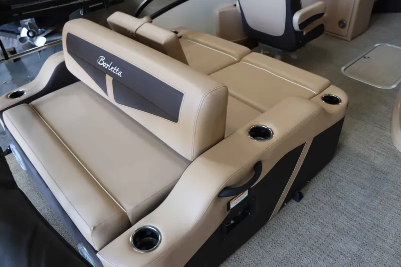 Slide: The Image of Barletta Cabrio 20UC 2025 - 9