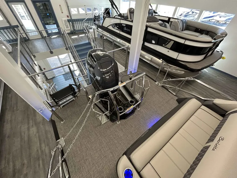 Slide: The Image of Barletta LEGGERA R26UCA 2025 - 10