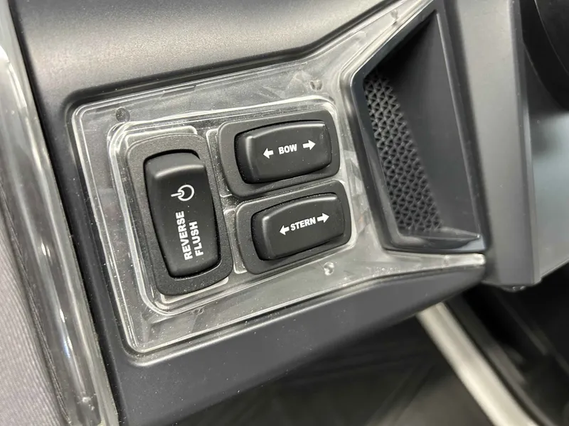 Slide: The Image of Barletta LEGGERA R26UCA 2025 - 23