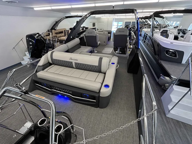 Slide: The Image of Barletta LEGGERA R26UCA 2025 - 8